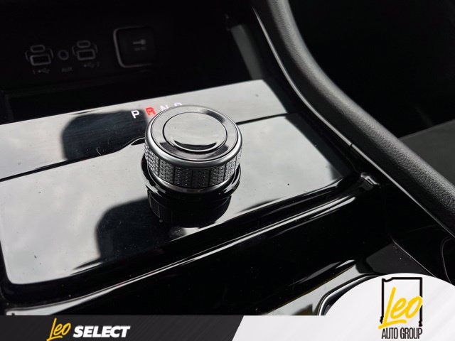 Used 2023 Jeep Grand Cherokee Altitude RWD image 15