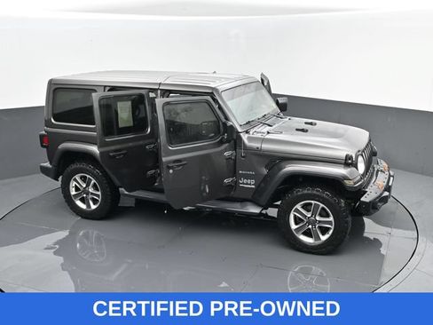 Used 2019 Jeep Wrangler Unlimited Sahara w/ Cold Weather Group AWD/4WD image 24