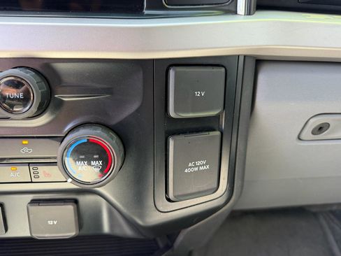Used 2023 Ford F250 XLT w/ XLT Premium Package AWD/4WD image 36