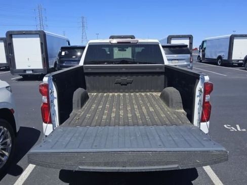 Used 2021 Chevrolet Silverado 1500 RST AWD/4WD image 4