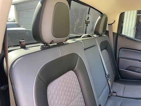 Used 2022 Chevrolet Colorado Z71 image 23