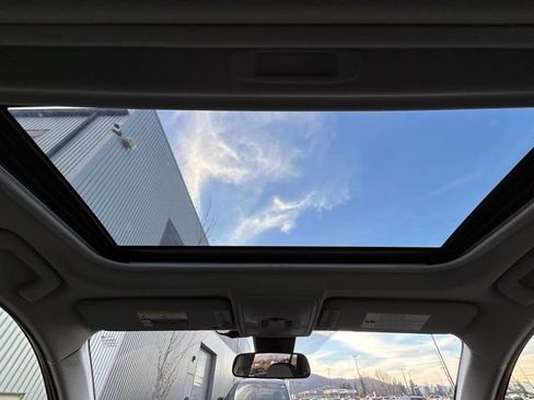 Used 2018 Toyota RAV4 XLE image 13