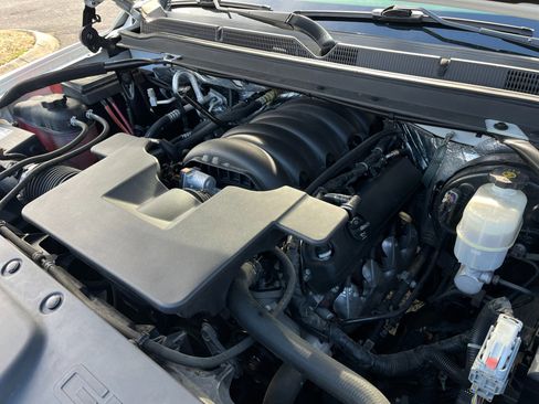 Used 2018 GMC Yukon SLT image 20