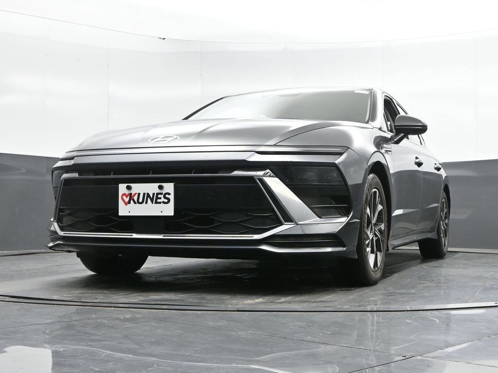 Certified 2025 Hyundai Sonata SEL FWD image 42