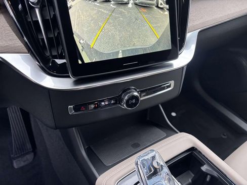 New 2026 Volvo XC90 B5 Plus image 23