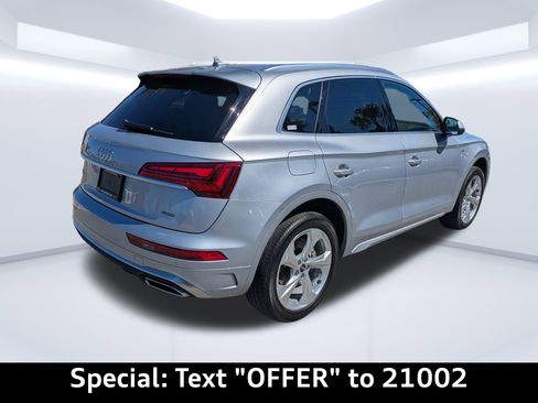 Certified 2023 Audi Q5 2.0T Premium Plus w/ Premium Plus Package image 2
