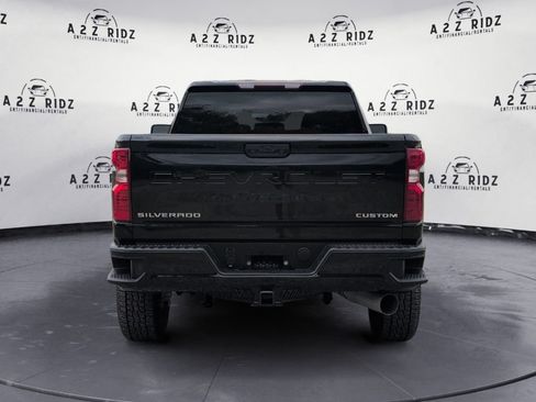 Used 2022 Chevrolet Silverado 2500 Custom w/ Custom Value Package AWD/4WD image 5