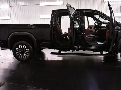 Used 2024 GMC Sierra 3500 Denali Ultimate image 33