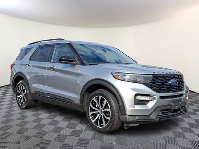 Used 2022 Ford Explorer ST-Line w/ Class IV Trailer Tow Package