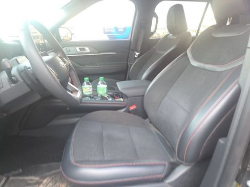 Used 2026 Ford Explorer ST AWD/4WD image 24