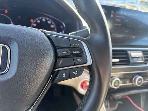 Used 2018 Honda Accord EX-L image 13