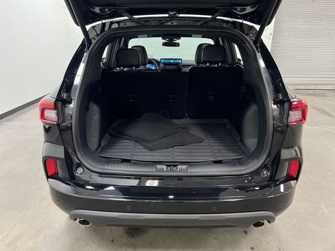 Used 2024 Ford Escape ST-Line Elite w/ Premium Technology Package AWD/4WD image 25