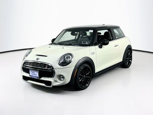 Used 2019 MINI Cooper S FWD image 1