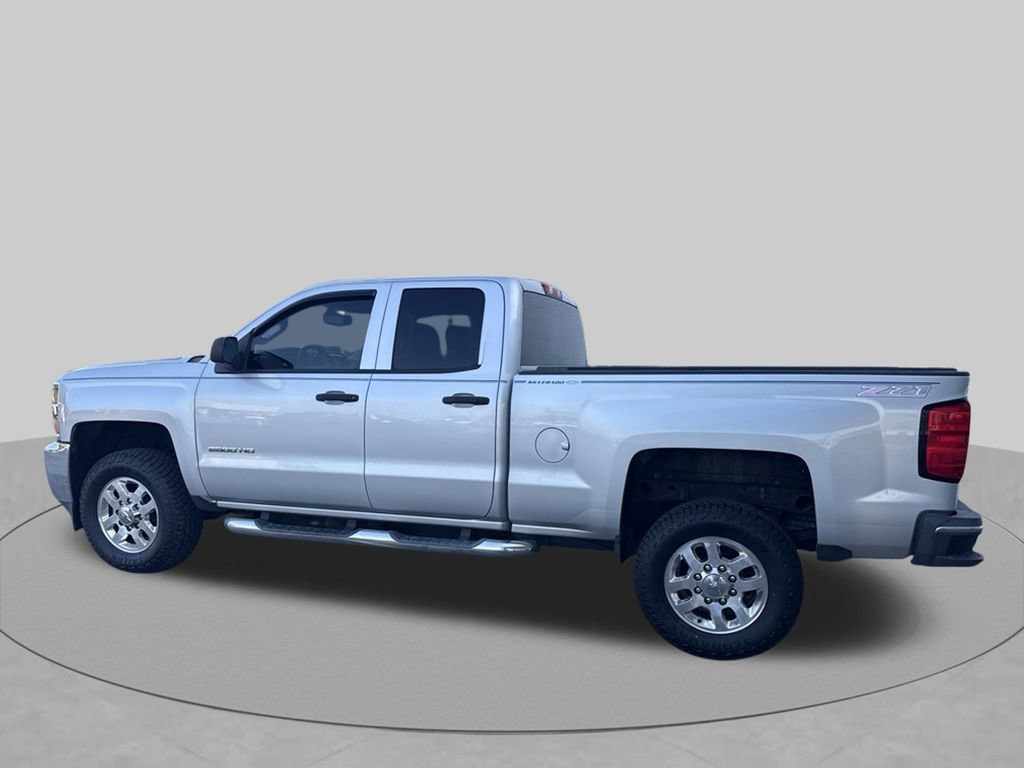 Used 2015 Chevrolet Silverado 2500 LT w/ LT Convenience Package RWD image 4
