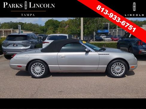 Used 2004 Ford Thunderbird RWD image 3