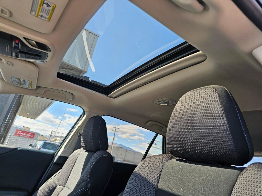 Used 2024 Subaru Outback Premium AWD/4WD image 22