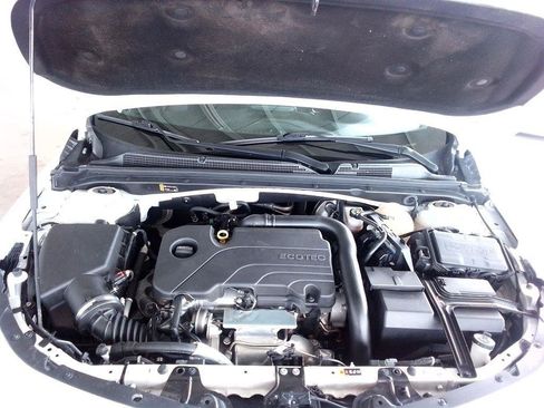 Used 2022 Chevrolet Malibu LT FWD image 23