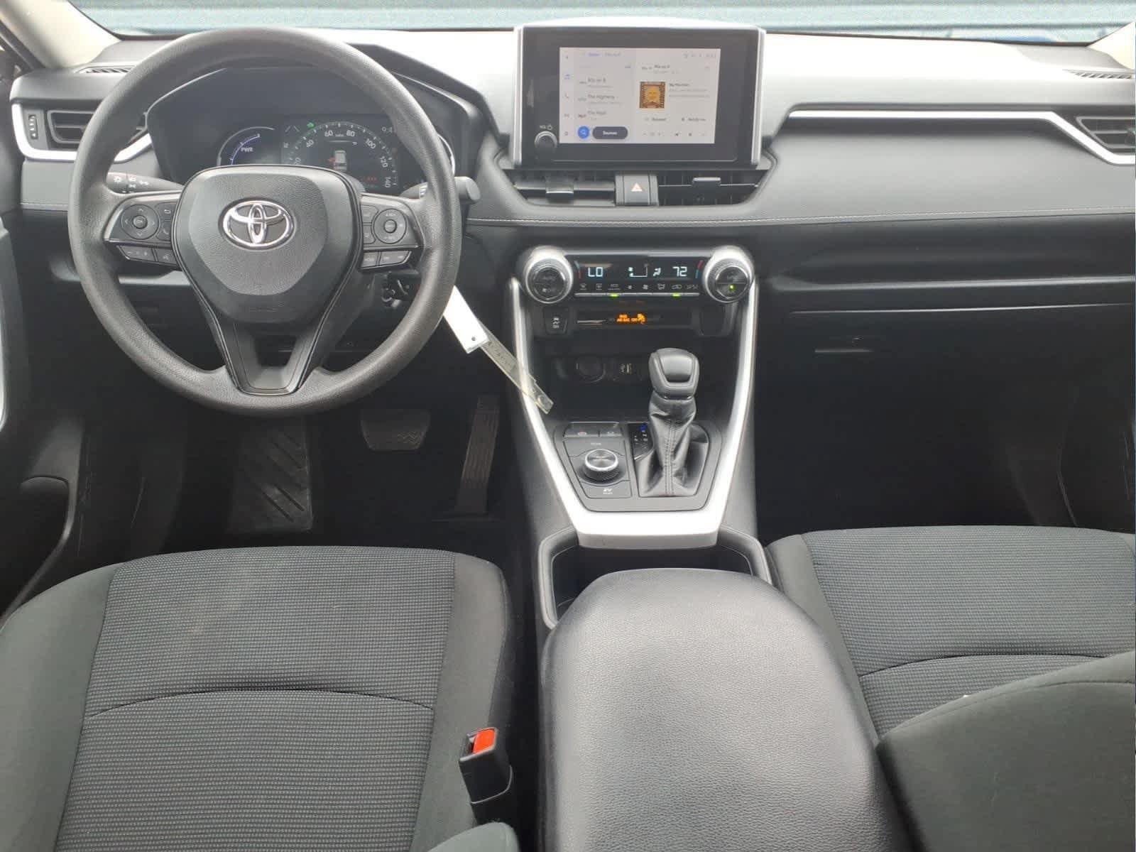 Used 2023 Toyota RAV4 LE AWD/4WD image 14
