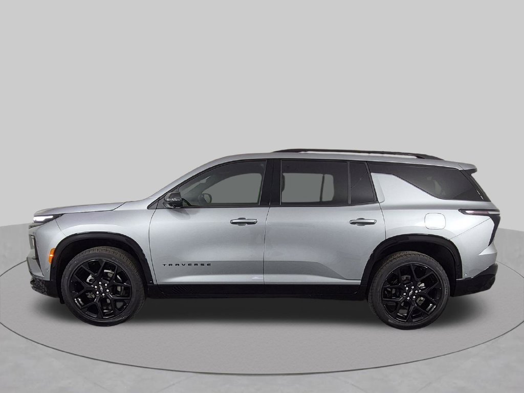 Used 2026 Chevrolet Traverse RS FWD image 8