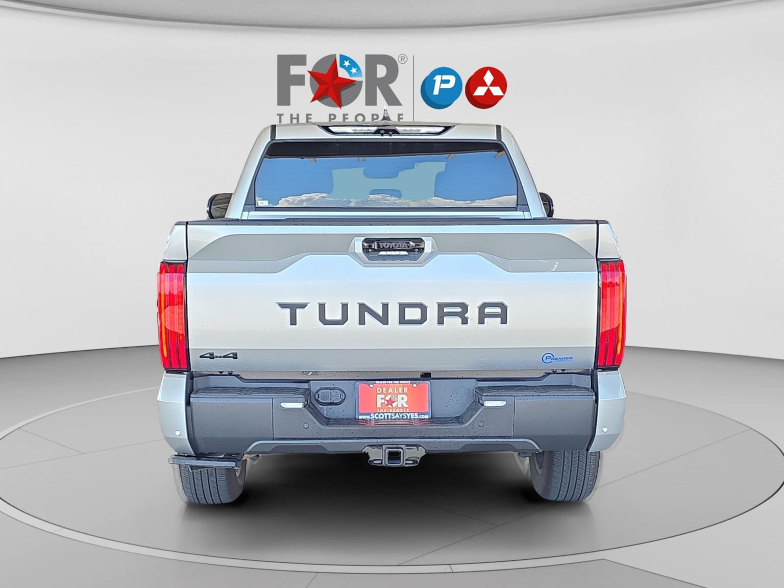 Used 2025 Toyota Tundra Limited AWD/4WD image 8