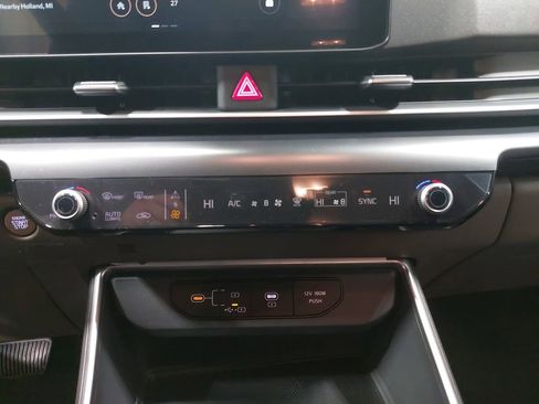 New 2026 Kia Carnival LXS image 22