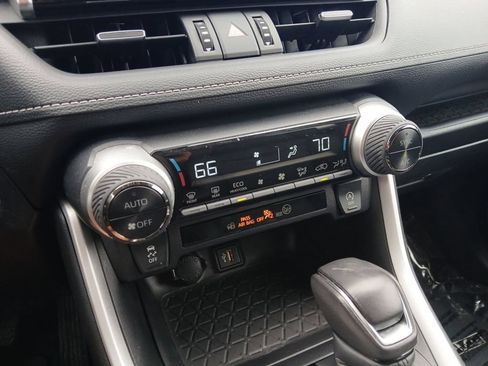 Used 2024 Toyota RAV4 XLE Premium FWD image 20