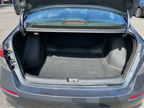 Used 2023 Honda Civic Sport image 25