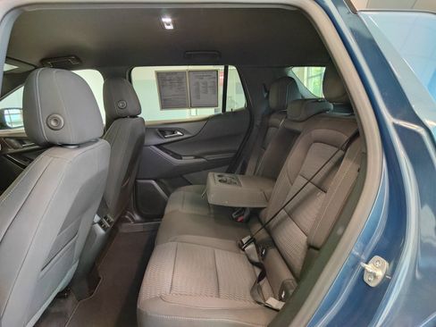Used 2026 Chevrolet Equinox LT AWD/4WD image 13