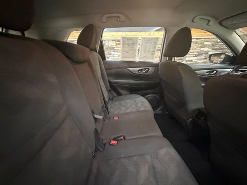 Used 2016 Nissan Rogue S AWD/4WD image 32