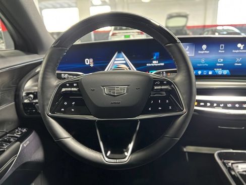 Used 2024 Cadillac Lyriq Luxury RWD image 38