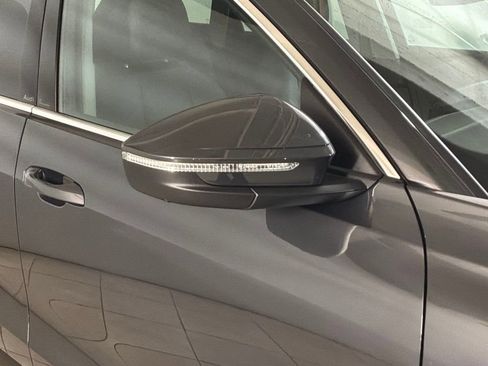 Used 2025 Audi Q5 Premium w/ Convenience Package image 26