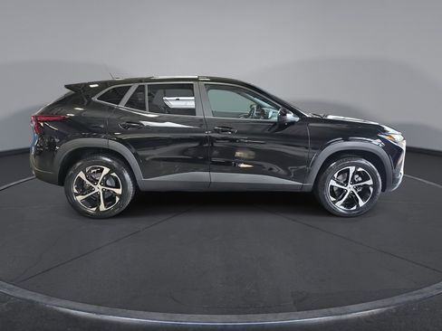 New 2026 Chevrolet Trax RS FWD image 9