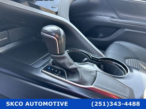 Used 2020 Toyota Camry SE image 23