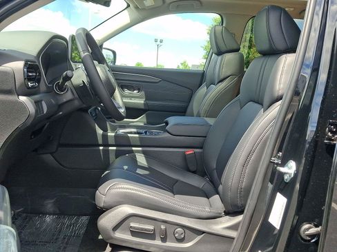 New 2026 Honda Pilot Touring image 5