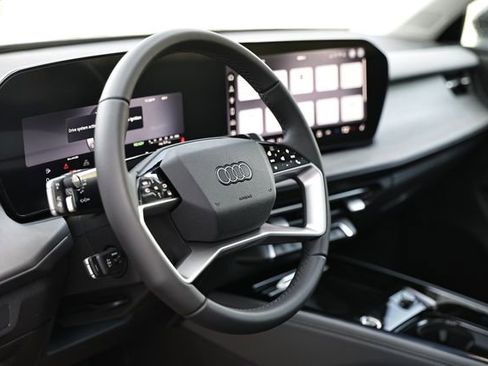 New 2026 Audi Q3 quattro 2.0T image 18