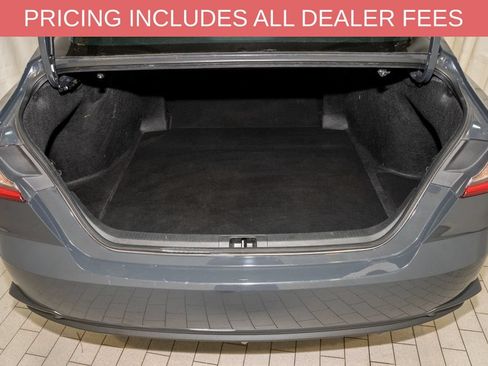 Used 2025 Toyota Camry SE FWD image 5
