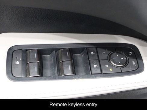 Used 2023 Lexus RX 350 w/ Accessory Package (Z1) image 18