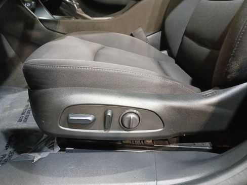 Used 2023 Chevrolet Malibu LT image 14