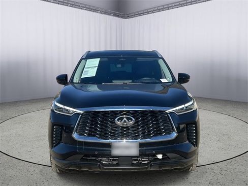 Certified 2025 INFINITI QX60 Luxe w/ Vision Package image 4