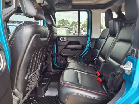 Used 2020 Jeep Wrangler Unlimited Rubicon AWD/4WD image 12