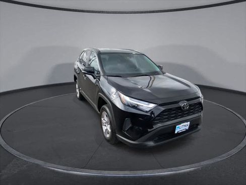 Certified 2025 Toyota RAV4 XLE AWD/4WD image 2