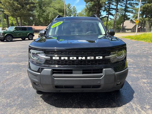 Used 2025 Ford Bronco Sport Outer Banks w/ Outer Banks Tech Package+ AWD/4WD image 2