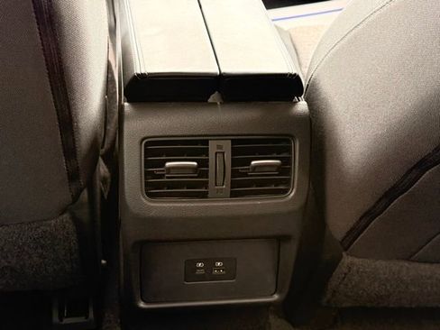 Certified 2021 Nissan Rogue SV image 20