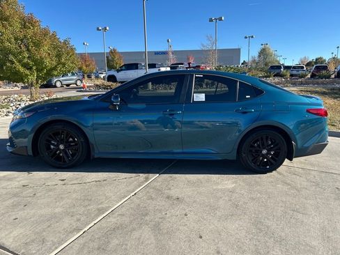 New 2026 Toyota Camry SE FWD image 4