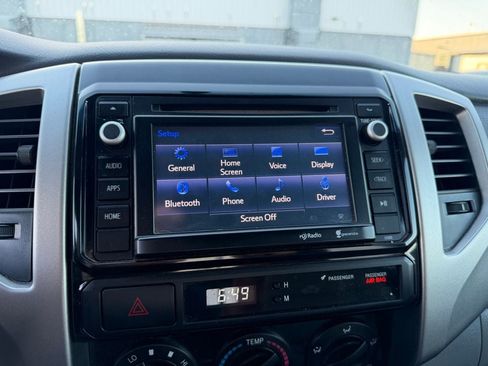 Used 2014 Toyota Tacoma PreRunner w/ TRD Off-Road Package RWD image 11