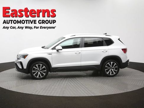 Used 2024 Volkswagen Taos SE FWD image 58