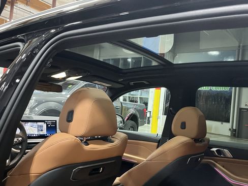 Used 2024 BMW X5 xDrive40i w/ Parking Assistance Package image 15