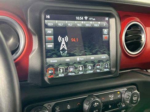 Used 2018 Jeep Wrangler Rubicon image 15