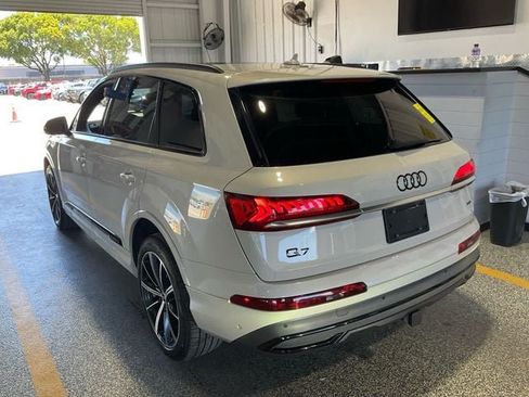 Used 2021 Audi Q7 3.0T Premium Plus AWD/4WD image 4