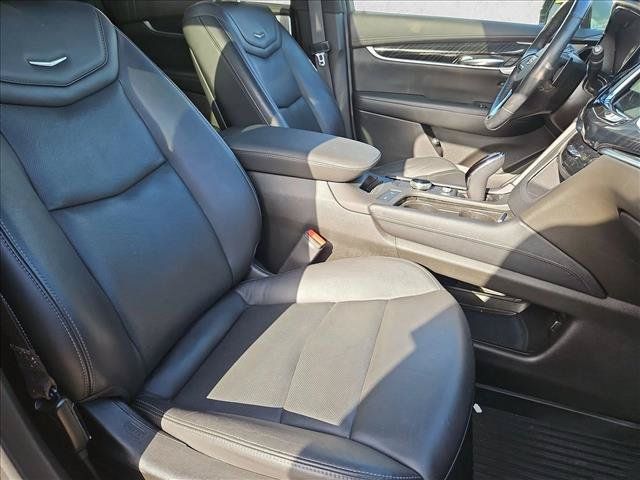 Used 2023 Cadillac XT6 Premium Luxury FWD image 20